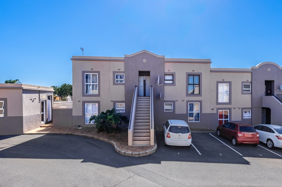 1 Bedroom Property for Sale in Uitzicht Western Cape